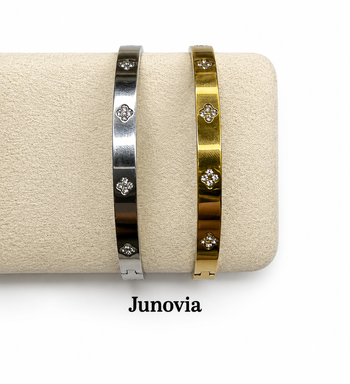 Stella Clover Bangle